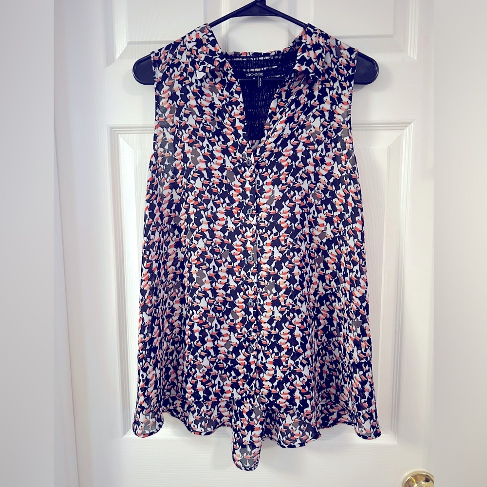 Nic + Zoe sleeveless flowy shirt